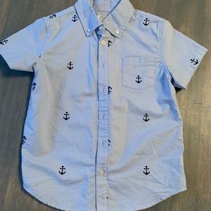 🎈3/$20 Crown & Ivy button down shirt